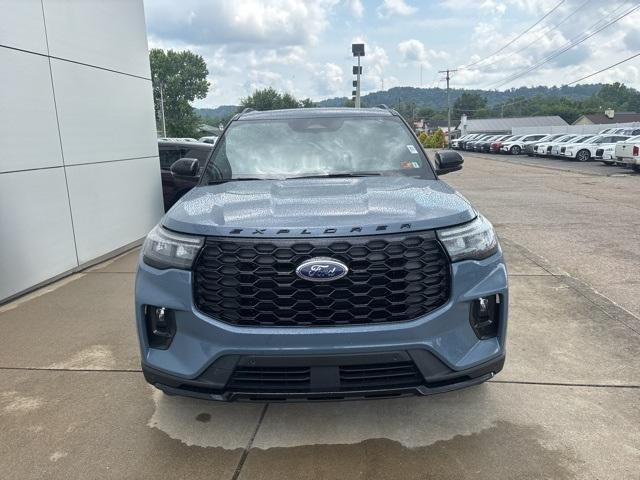 new 2025 Ford Explorer car, priced at $48,567