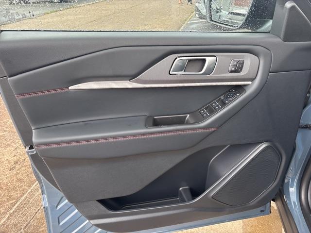 new 2025 Ford Explorer car, priced at $48,567