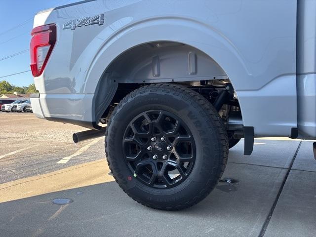 new 2025 Ford F-150 car, priced at $48,943