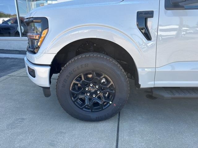 new 2025 Ford F-150 car, priced at $48,943