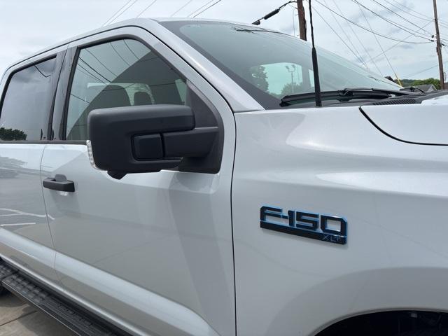 new 2025 Ford F-150 Lightning car, priced at $60,685