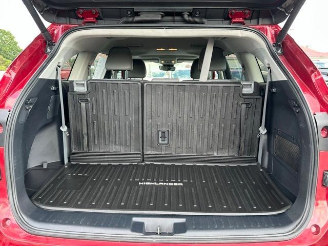 used 2024 Toyota Highlander car, priced at $37,590