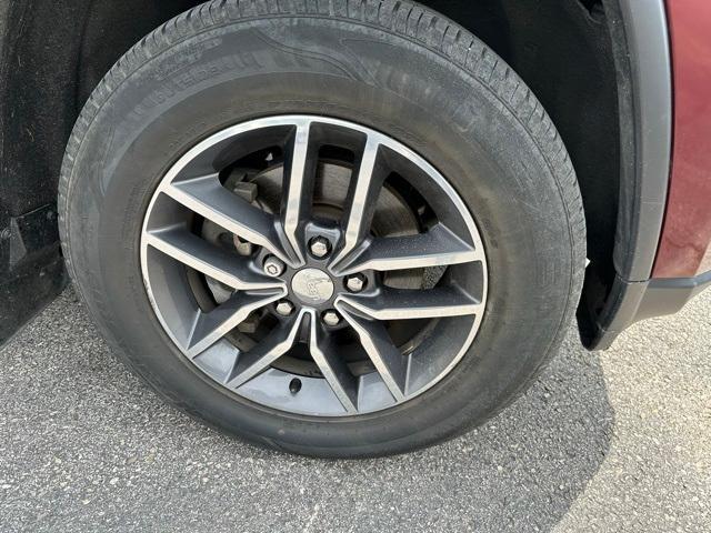 used 2018 Jeep Grand Cherokee car, priced at $20,277