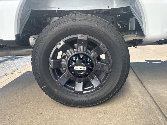 new 2025 Ford F-350 car, priced at $59,822