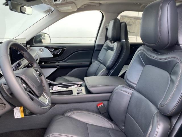 new 2025 Lincoln Aviator car, priced at $80,665