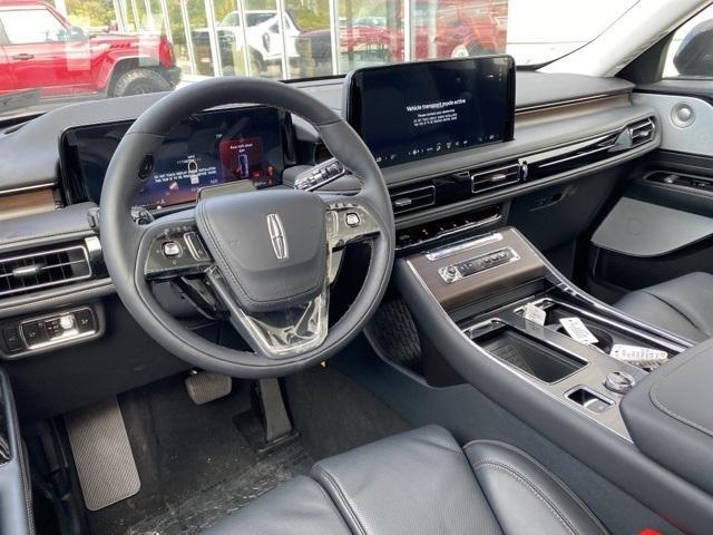 new 2025 Lincoln Aviator car, priced at $80,665