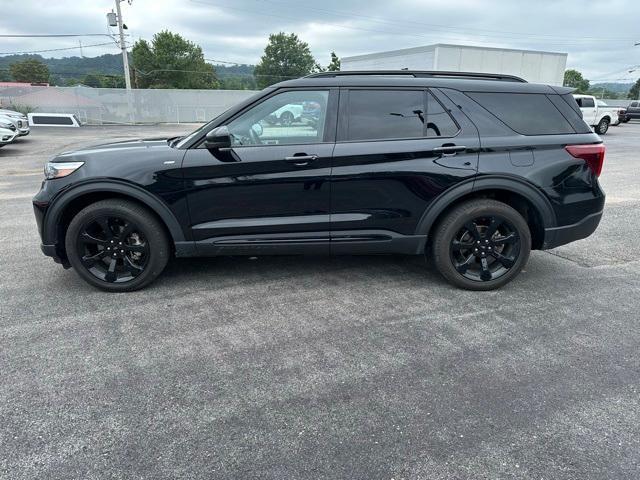 used 2023 Ford Explorer car, priced at $37,777