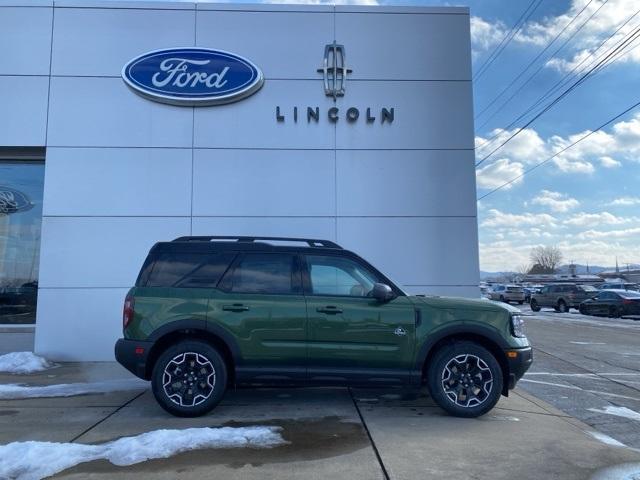 new 2025 Ford Bronco Sport car, priced at $36,984