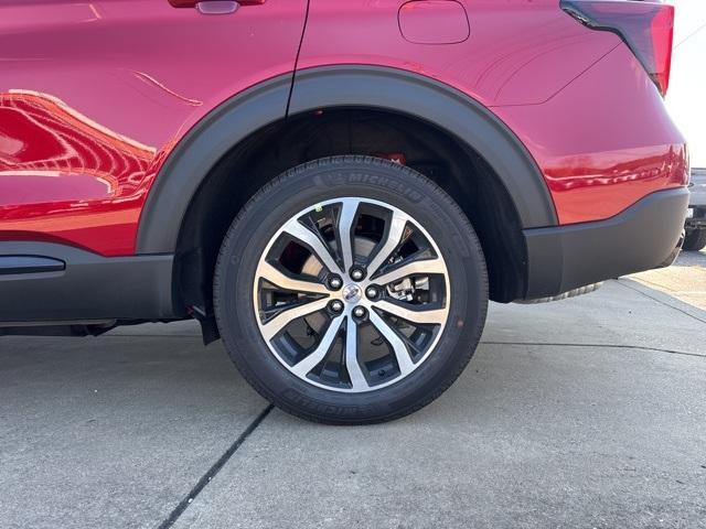 new 2025 Ford Explorer car, priced at $49,860