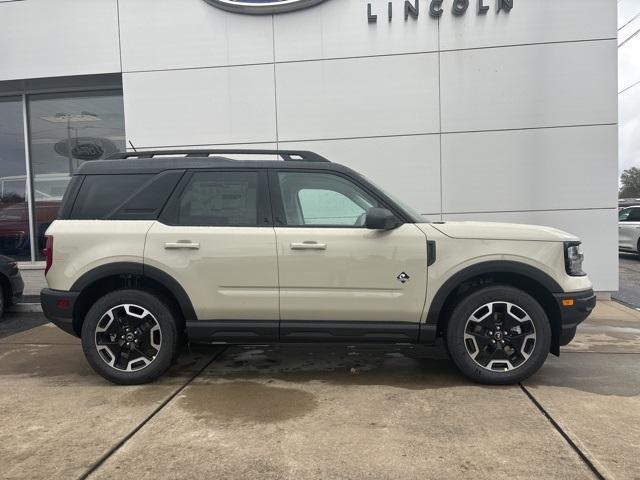 new 2024 Ford Bronco Sport car, priced at $33,431