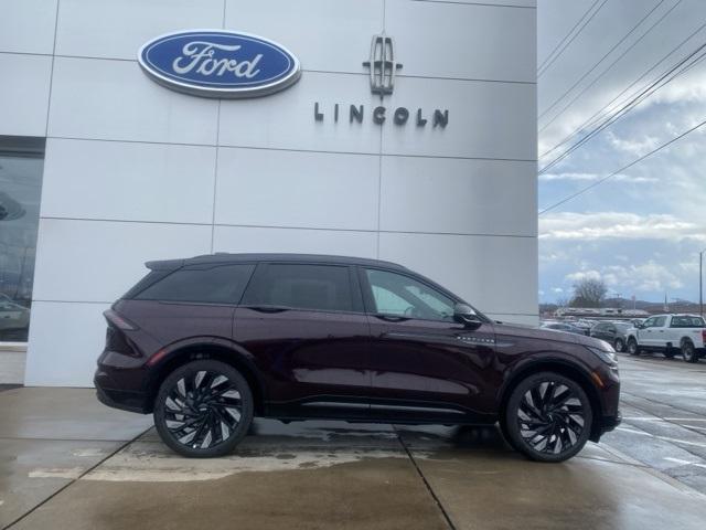 new 2025 Lincoln Nautilus car, priced at $61,955