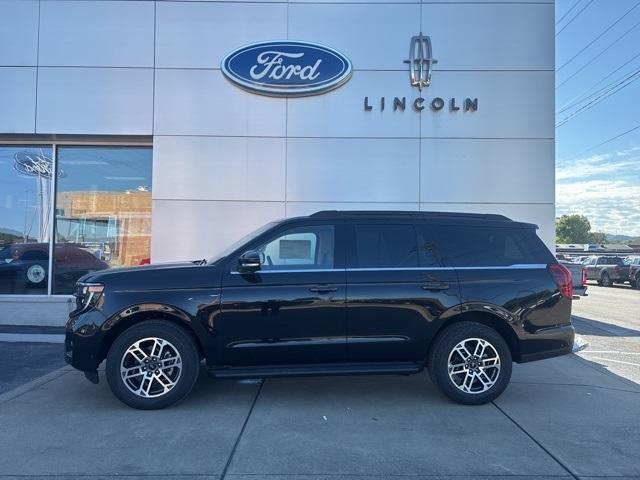 new 2025 Ford Expedition car, priced at $73,130