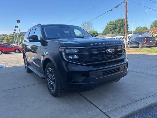 new 2025 Ford Expedition car, priced at $73,130