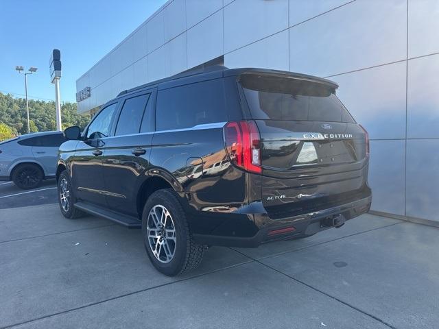 new 2025 Ford Expedition car, priced at $73,130