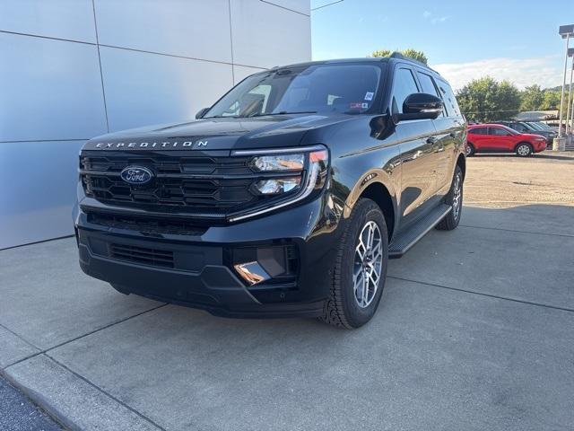 new 2025 Ford Expedition car, priced at $73,130