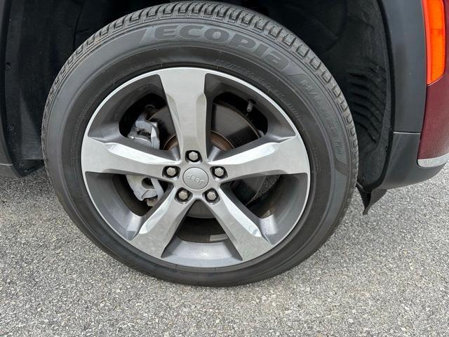 used 2021 Jeep Grand Cherokee L car, priced at $30,870