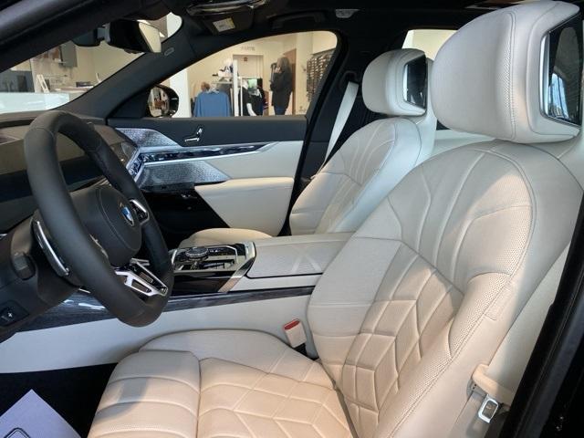 new 2024 BMW 760 car, priced at $140,820