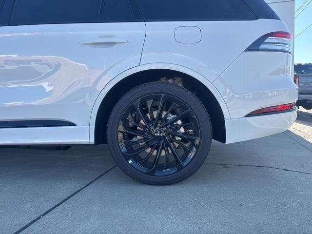 new 2025 Lincoln Aviator car, priced at $81,860