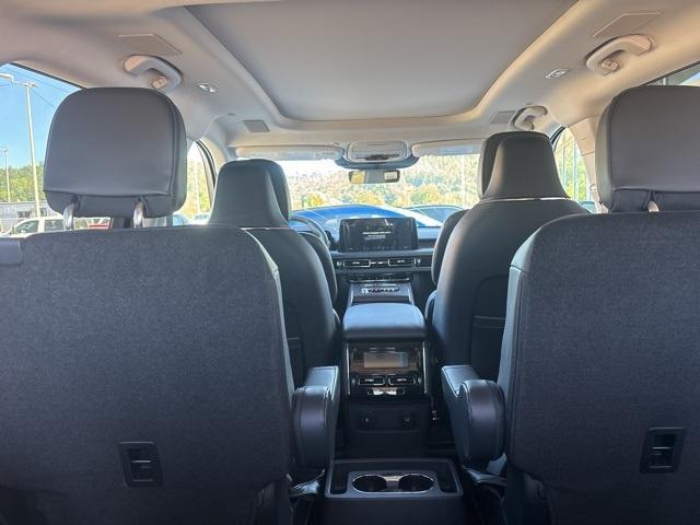 new 2025 Lincoln Aviator car, priced at $81,860