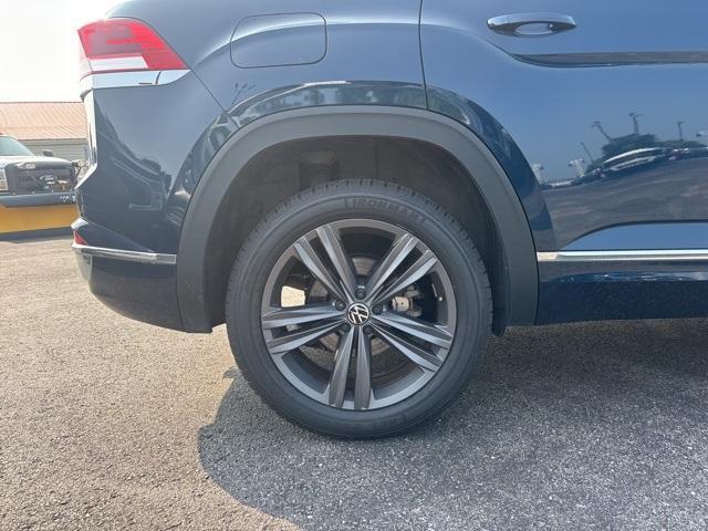 used 2021 Volkswagen Atlas Cross Sport car, priced at $27,033