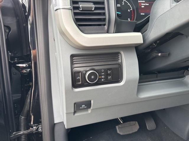 new 2025 Ford F-250 car, priced at $63,500