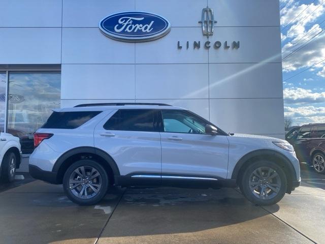 new 2025 Ford Explorer car, priced at $44,553