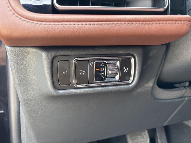 new 2025 Lincoln Aviator car, priced at $73,855