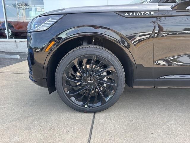 new 2025 Lincoln Aviator car, priced at $73,855