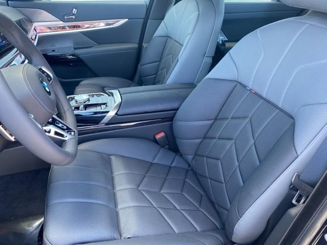 new 2025 BMW 760 car, priced at $131,055