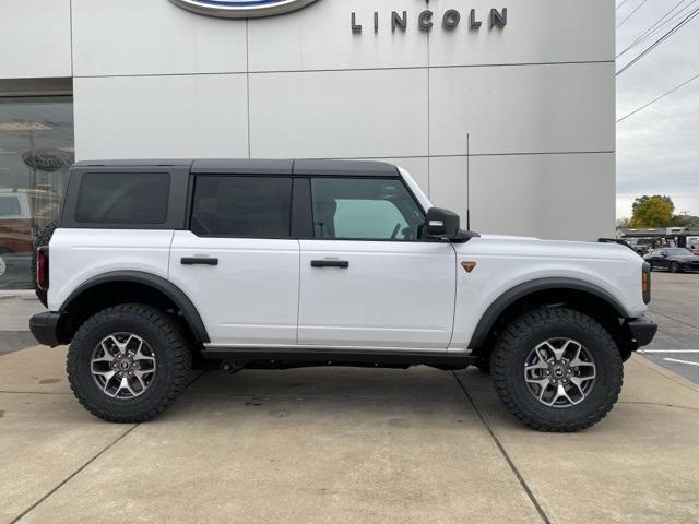 new 2024 Ford Bronco car, priced at $55,043