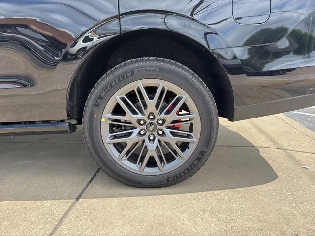 new 2025 Ford Expedition car, priced at $84,890