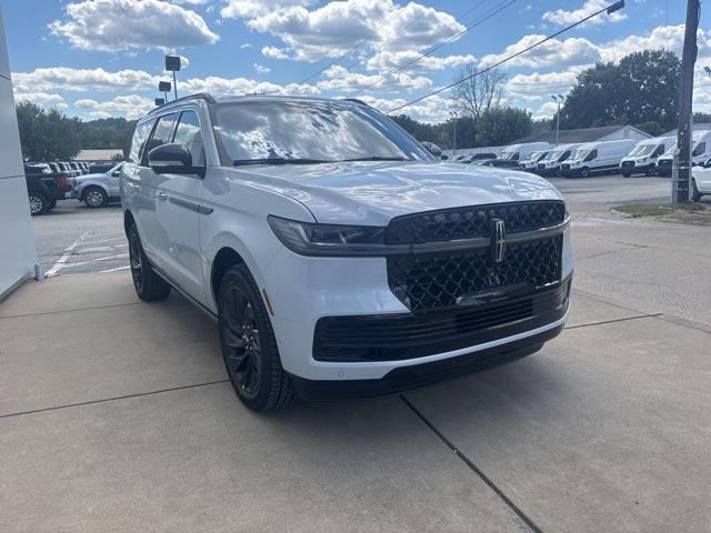 new 2025 Lincoln Navigator car, priced at $103,555