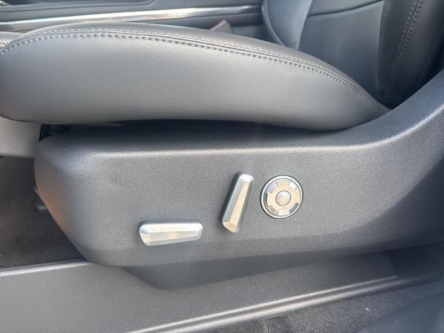 new 2025 Lincoln Navigator car, priced at $103,555