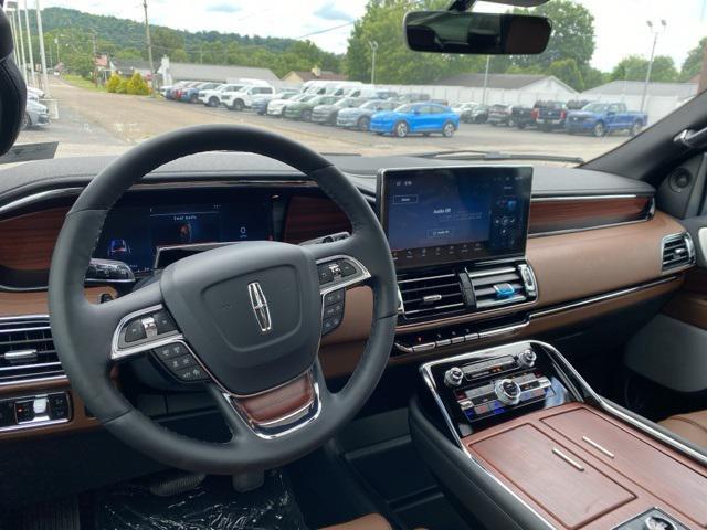 new 2024 Lincoln Navigator car, priced at $97,262