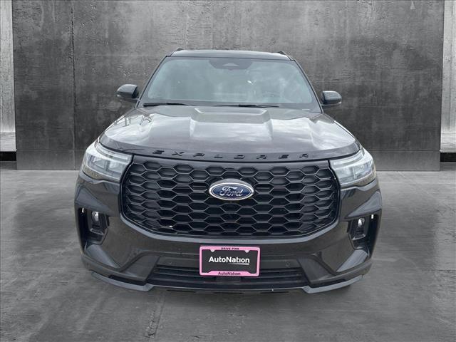 new 2025 Ford Explorer car, priced at $39,999