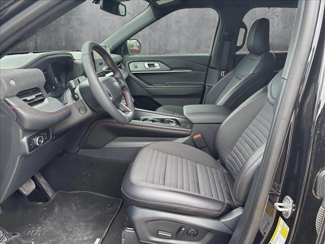 new 2025 Ford Explorer car, priced at $39,999