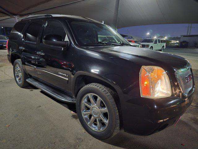 used 2013 GMC Yukon car, priced at $13,999