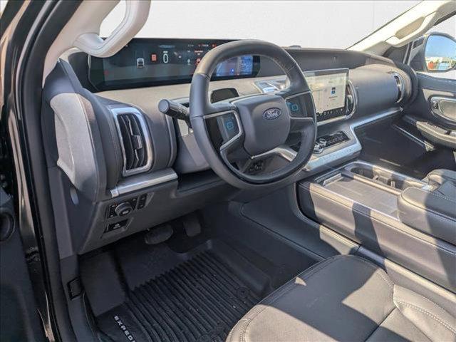 new 2025 Ford Expedition car, priced at $76,302