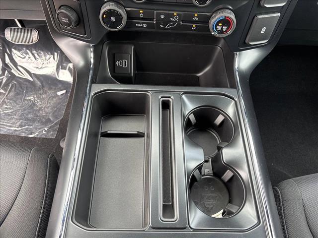 new 2025 Ford F-150 car, priced at $40,957