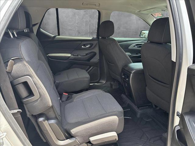 used 2020 Chevrolet Traverse car, priced at $23,495
