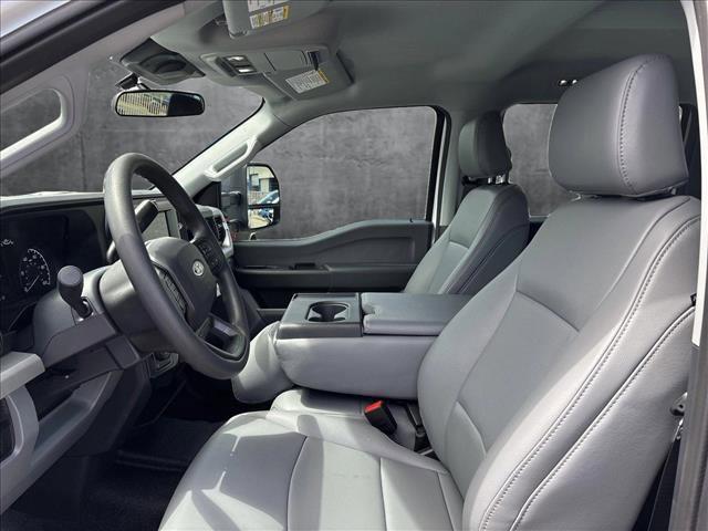 new 2025 Ford F-250 car, priced at $58,078