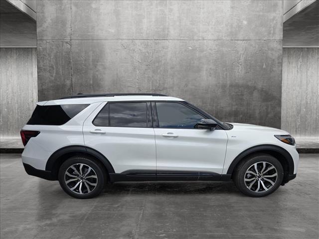 new 2025 Ford Explorer car, priced at $40,153