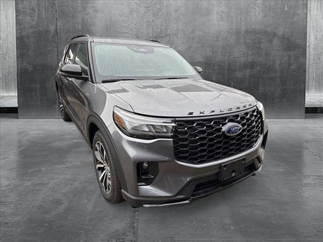new 2025 Ford Explorer car, priced at $40,103
