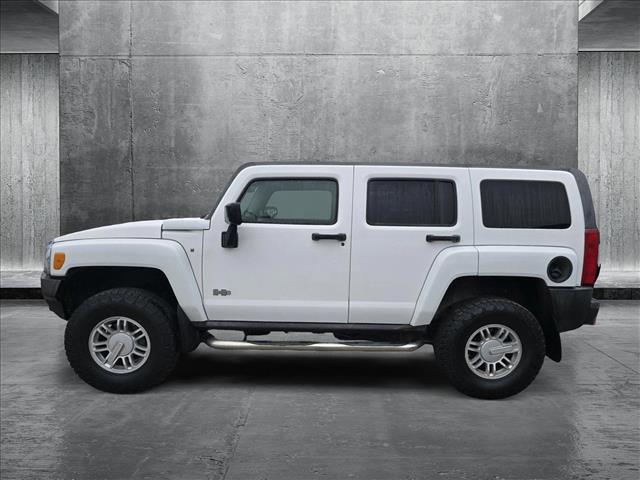 used 2009 Hummer H3 car, priced at $11,879