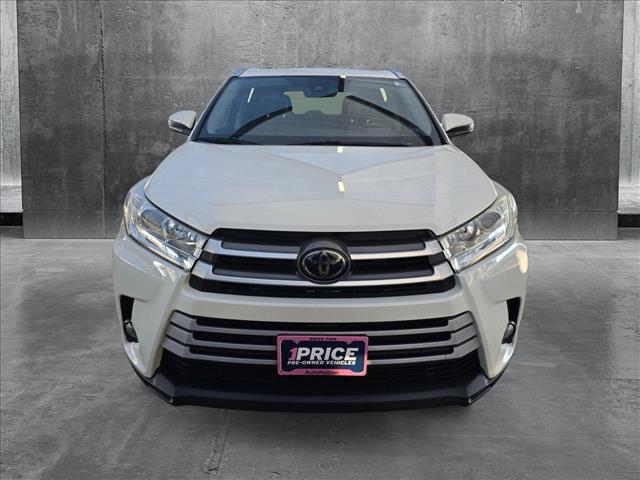 used 2017 Toyota Highlander car, priced at $22,495