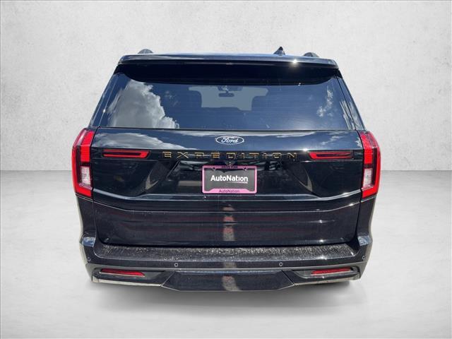 new 2025 Ford Expedition car, priced at $79,382