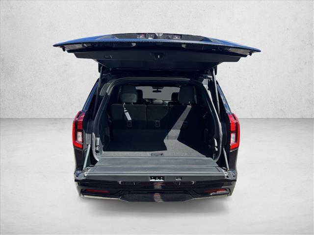 new 2025 Ford Expedition car, priced at $79,382