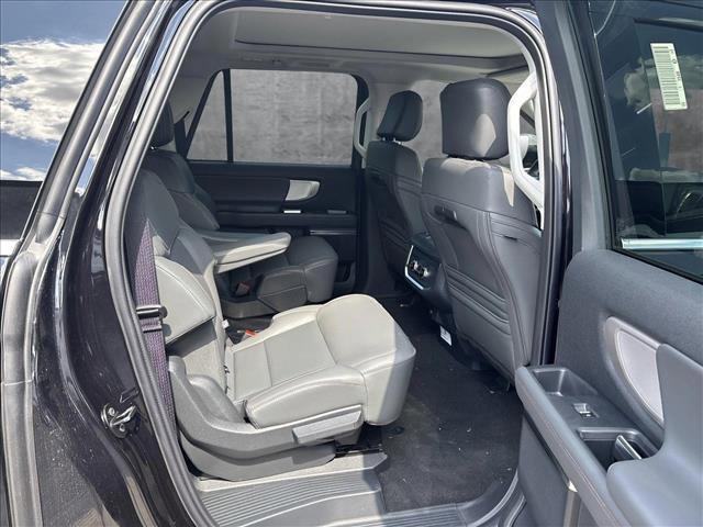 new 2025 Ford Expedition Max car, priced at $65,664