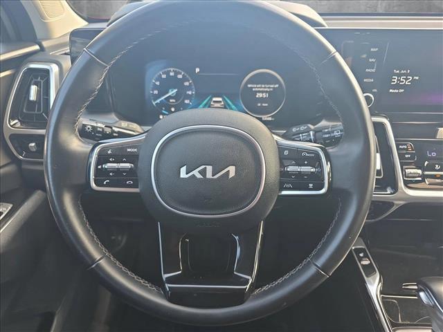 used 2023 Kia Sorento car, priced at $31,999
