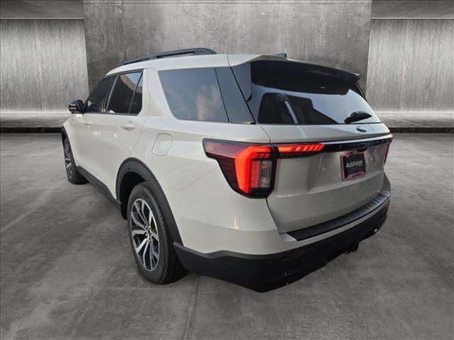 new 2025 Ford Explorer car, priced at $42,726